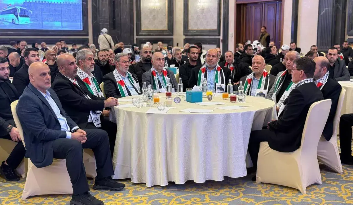 خلاف نزع السلاح يعرقل التقدم في مفاوضات غزة.. والوسطاء يواصلون البحث عن تسوية