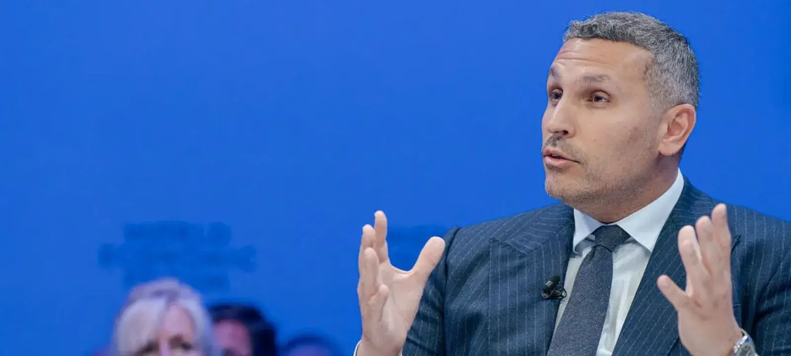 "دافوس" يعيّن خلدون المبارك رئيساً لمجلس الأعمال الدولي