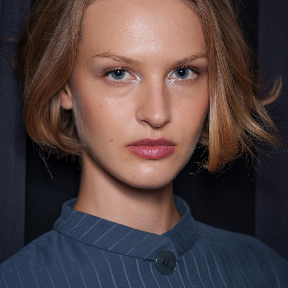 مستحضرات تحمي الشفاه من الجفاف والتشققات.. إليك حيل تطبيقها في رمضان