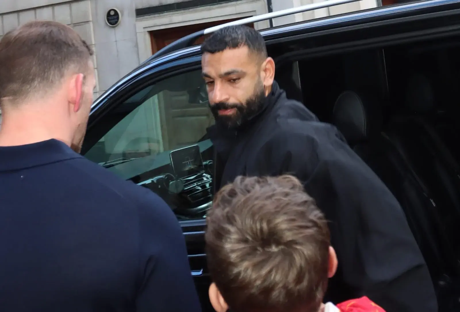 ليفربول يودع محمد صلاح بحفل خاص قبل الرحيل.