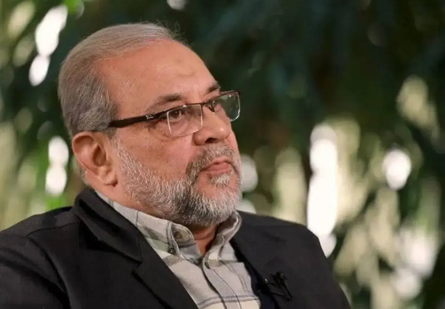 مستشار المرشد الإيراني: لن نفتح مضيق هرمز قبل الإطاحة بترمب ونتنياهو