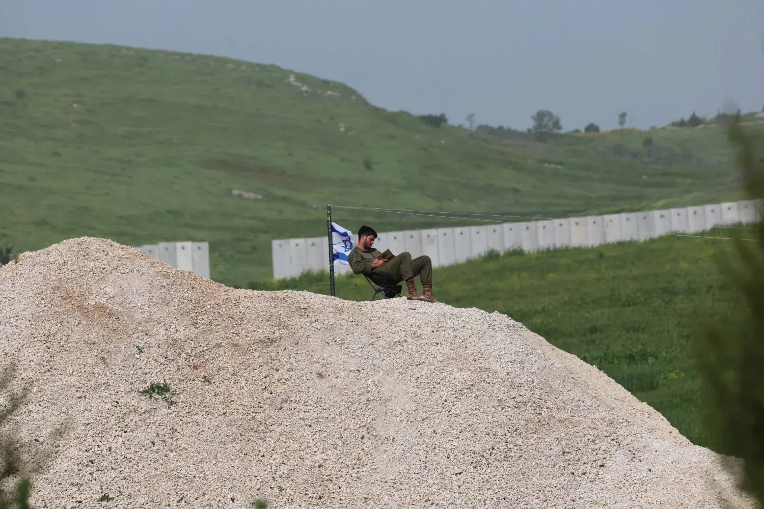 على غرار غزة.. إسرائيل تثبت خط أصفر جديد في لبنان