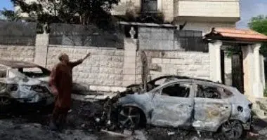 تصاعد جرائم المستوطنين بالضفة.. استهداف للممتلكات ورفع لأعلام الاحتلال وتوسيع بؤر
