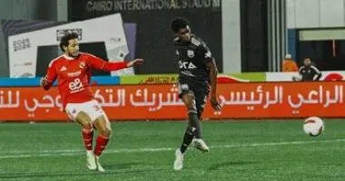 الأهلى يتعادل مع زد 1-1 ويُفرط فى الانفراد بصدارة الدورى