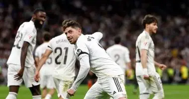 ريال مدريد يكتسح إلتشي برباعية ويواصل مطاردة برشلونة..