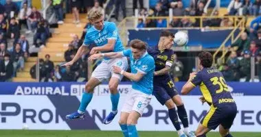 نابولي يفقد نقطتين ثمينتين فى صراع الدوري الإيطالي أمام بارما..