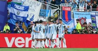 الأرجنتين تطيح بسويسرا 3/ 1 وتتأهل لنصف نهائي كأس العالم 2026..