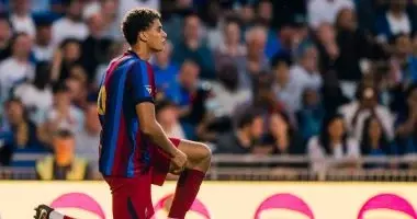 هدفا حمزة عبد الكريم يقودان برشلونة للتعادل 2-2 أمام برمنجهام وديًا