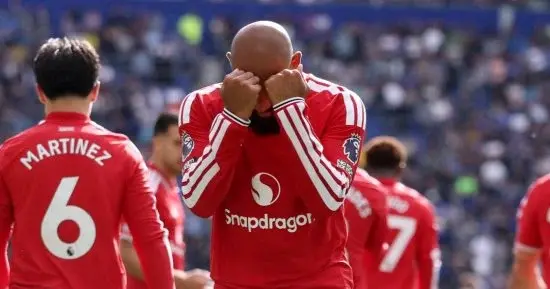 إيفرتون يخطف تعادلًا قاتلًا من مانشستر يونايتد فى الدوري الإنجليزي..
