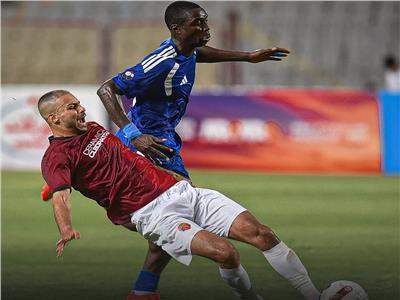 سيراميكا يفوز على سموحة بثنائية في الدورى المصرى..