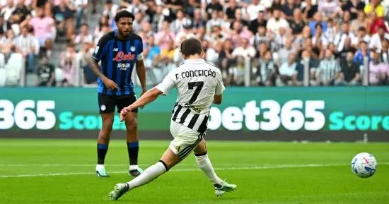 يوفنتوس يهزم أتالانتا بثنائية في الدوري الإيطالي