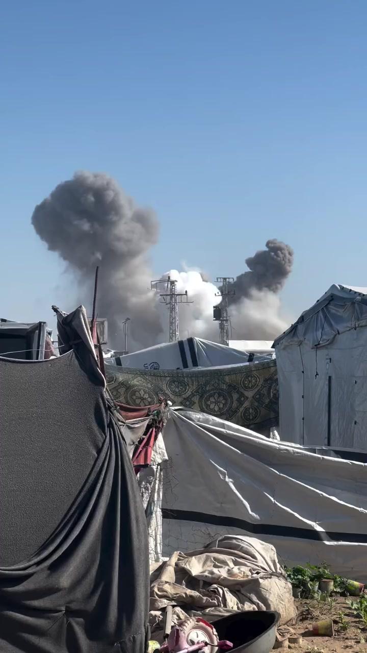 الاحتلال يجدد غاراته على خيام النازحين في مواصي خان يونس