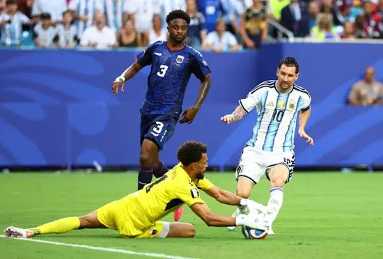الأرجنتين تهزم كاب فيردي 3-2 وتصطدم بمصر في دور الـ16 بكأس العالم 2026.. صور