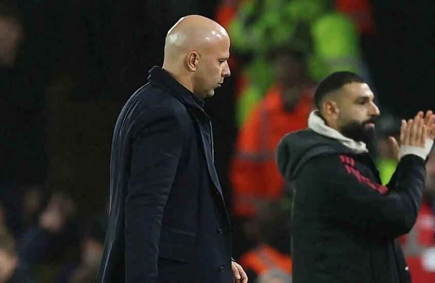 "باريس ساعدنا على التتويج بالدوري!".. سلوت يستفز جماهير ليفربول بتصريح ناري