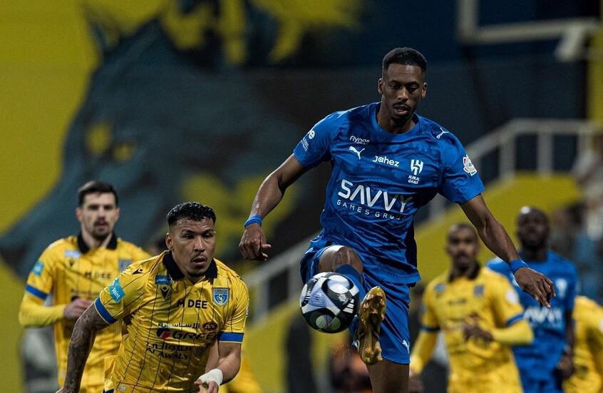 الهلال يواصل مسلسل نزيف النقاط لصالح النصر والأهلي