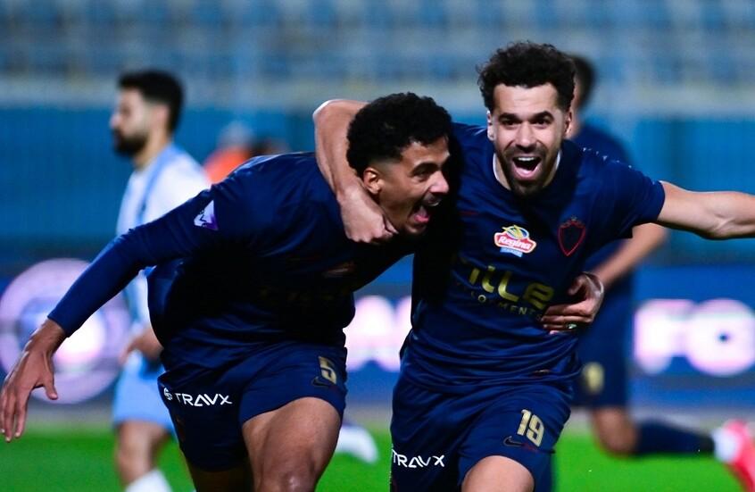 الزمالك يجتاز عقبة بيرامتز ويعتلي قمة الدوري المصري