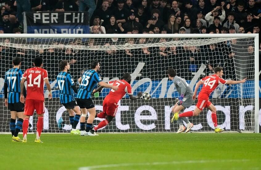 بايرن ميونخ يقصف اتلانتا بنصف دستة من الاهداف