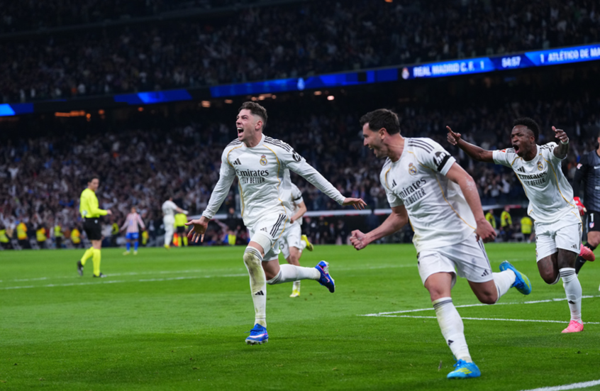 ريال مدريد بعشرة لاعبين يهزم أتلتيكو ويواصل مطاردة برشلونة على صدارة "الليغا"