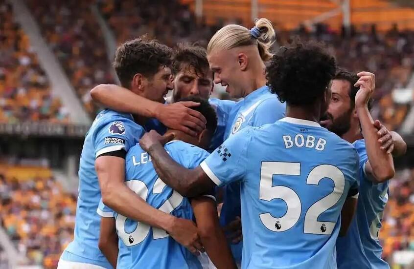 لمنعه من الانضمام إلى ريال مدريد.. مانشستر سيتي يقدم عرضا جديدا للاعبه