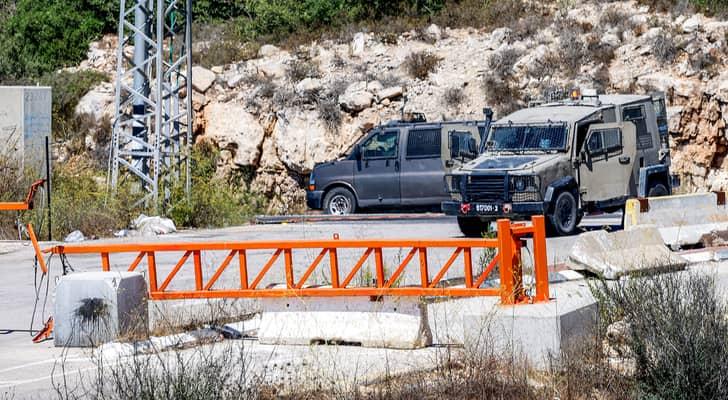 الاحتلال يفرض إغلاقًا شاملًا على الضفة لأسبوع بذريعة "عيد العرش"