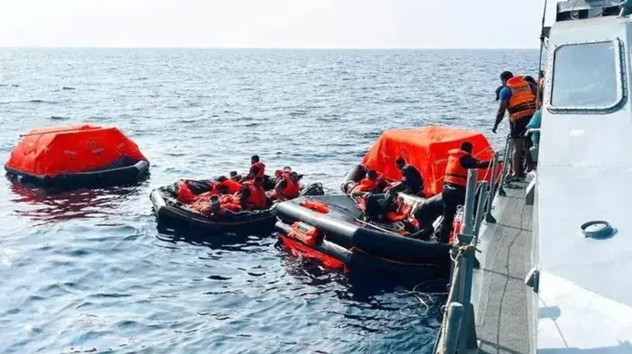 عالقون بسبب الحرب.. 20 ألف بحار منسيون في مياه الخليج العربي