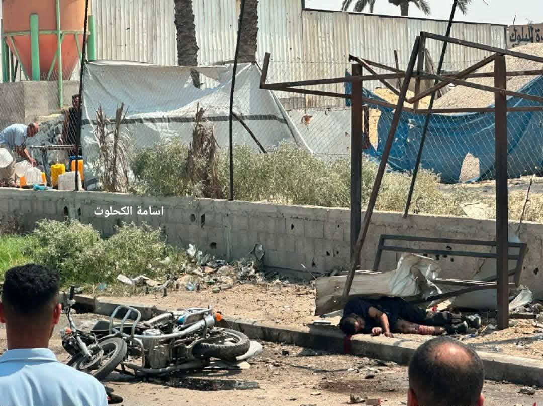 3 إصابات جراء استهداف الاحتلال دراجة وسط قطاع غزة