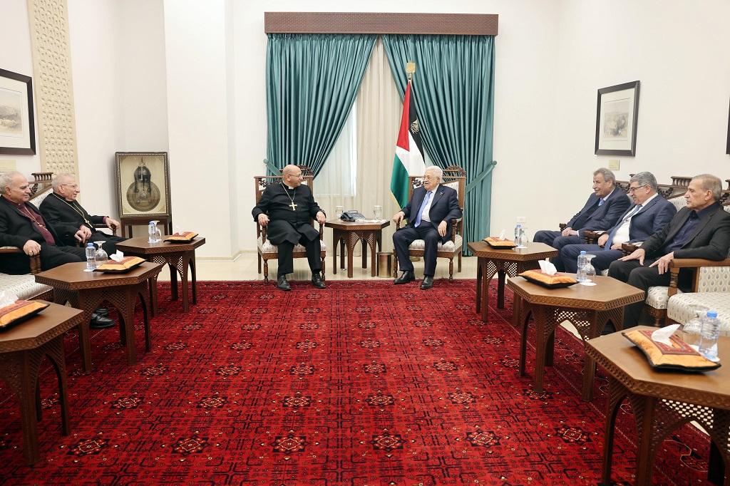 تفاصيل لقاء الرئيس عباس مع وفد مطارنة الكنيسة الإنجيلية اللوثرية