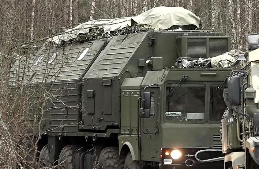 ماكرون يدعو لامتلاك "أوريشنيك" فرنسية وخبراء عسكريون يشككون في قدرة باريس على تطويرها