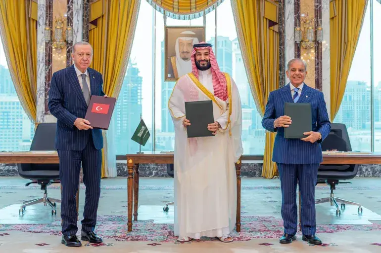 تركيا: اتفاق مكة دفاعي ولن نرسل قوات لتنفيذ عمليات هجومية