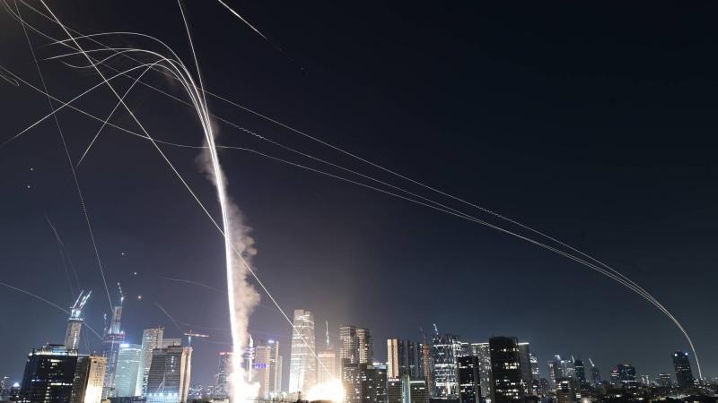 إطلاق صواريخ من إيران ولبنان على "إسرائيل" بشكل متزامن
