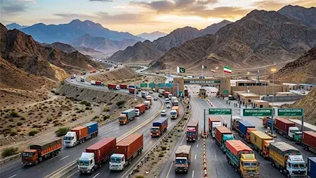 بعد إغلاق هرمز.. لماذا فتحت باكستان ممرات برية لإيران؟