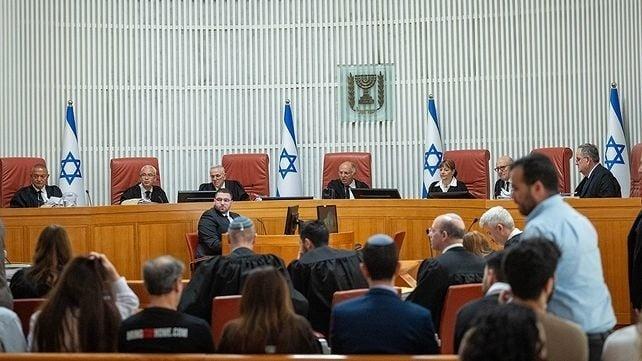 "العليا" تمهل حكومة نتنياهو حتى تموز لتقديم خطة تحقيق في إخفاقات أكتوبر