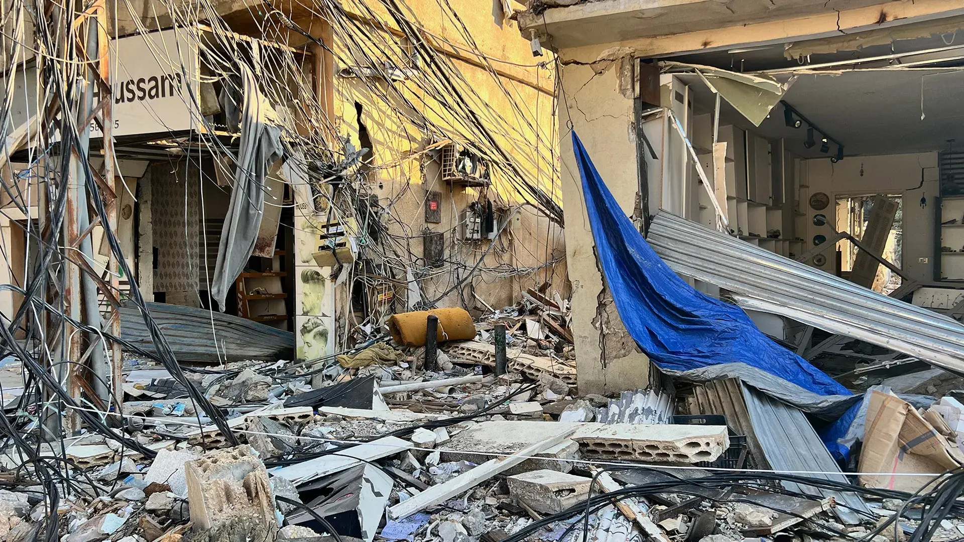 جيش الاحتلال يُهدد بتوسيع دمار البنى التحتية في لبنان