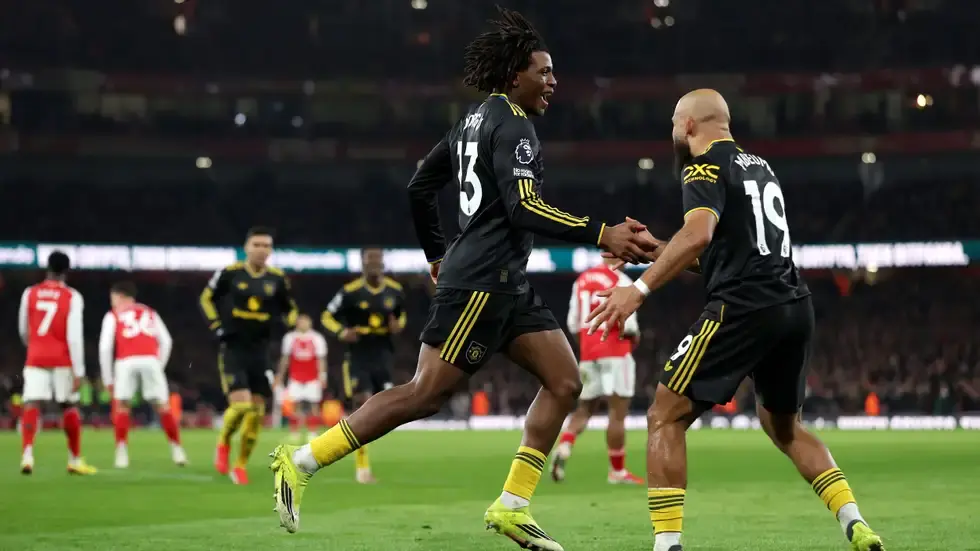 بعد 121 مباراة.. مانشستر يونايتد ينهي صمود سلسلة آرسنال