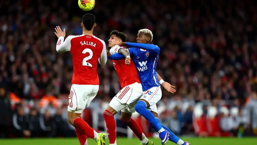 آرسنال يكرس عقدة سندرلاند بثلاثية مضيئة