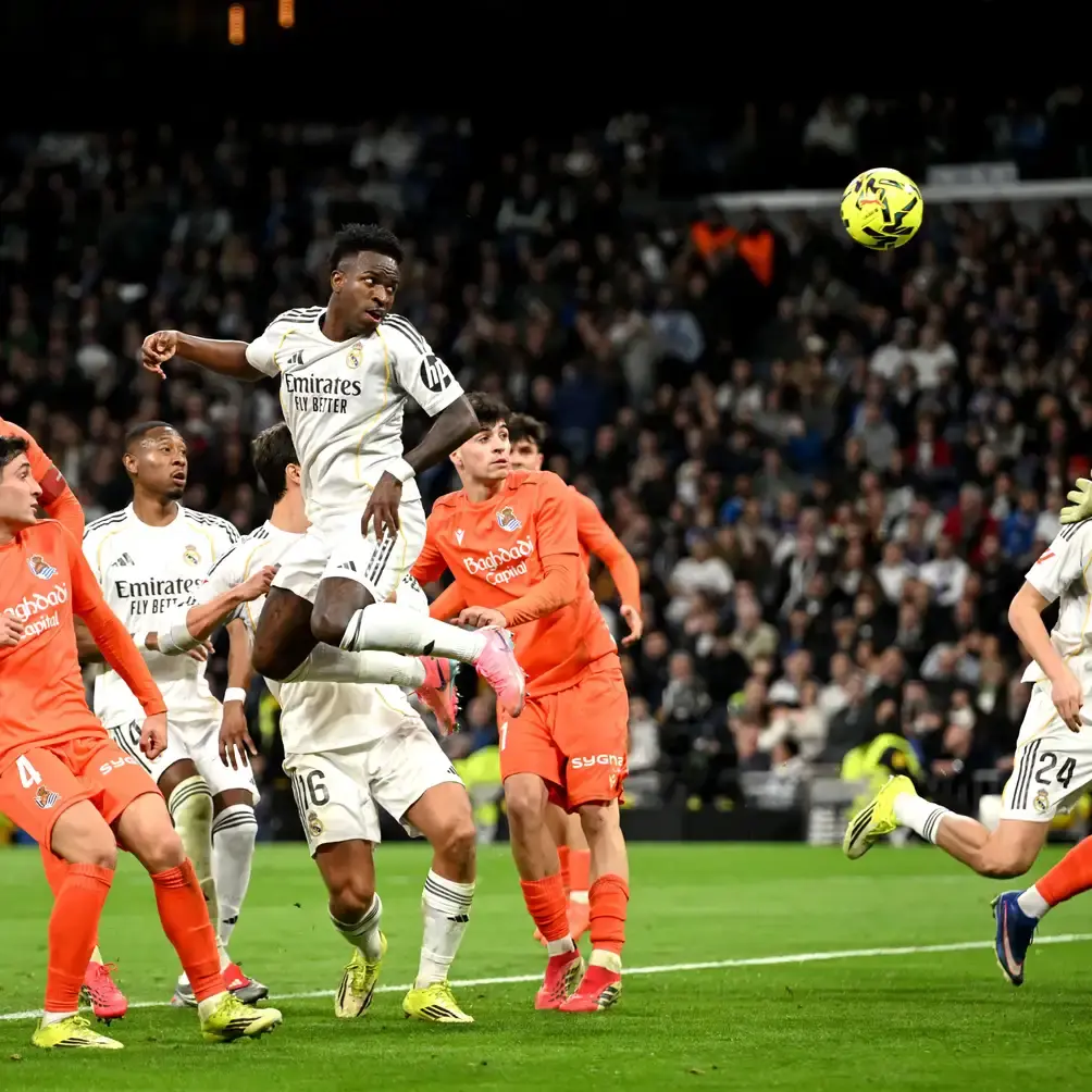 ريال مدريد يمطر شباك سوسيداد.. وينتزع القمة مؤقتًا من برشلونة