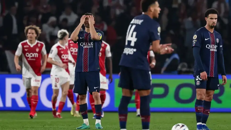 موناكو يذل باريس ويذيقه خسارة قاسية