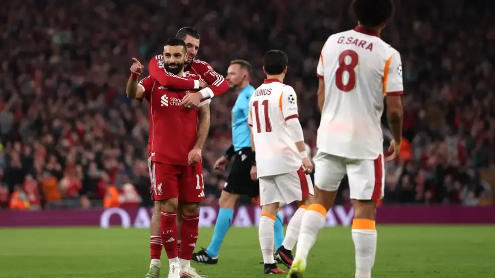 انتفاضة صلاح تقود ليفربول لسحق جالطة سراي في دوري الأبطال