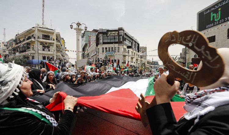 بالفيديو: جماهير غفيرة تحيي الذكرى الـ78 للنكبة في مهرجان مركزي وسط رام الله