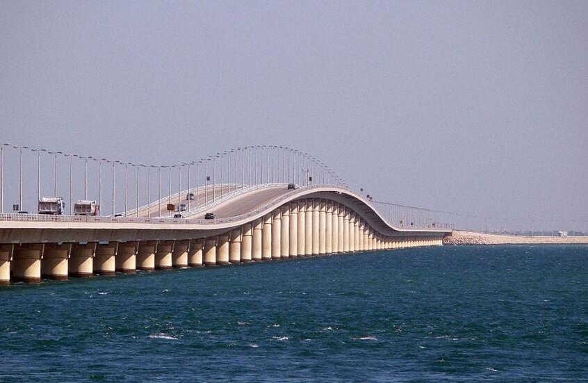 السعودية تعلن إغلاق جسر الملك فهد مع البحرين "احترازيا"