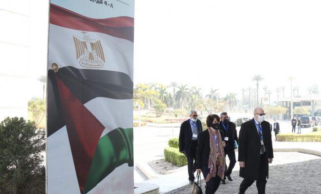 القاهرة تستضيف حوار فلسطيني شامل.. واتصالات مكثفة بين "فتح" و"حماس" لترتيب الانتخابات