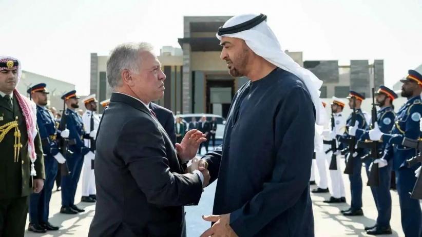 الرئيس الإماراتي والعاهل الأردني يبحثان التصعيد العسكري بالمنطقة