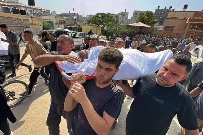 شهيد وإصابات إثر قصف مسيرة للاحتلال مجموعة من المواطنين بغزة