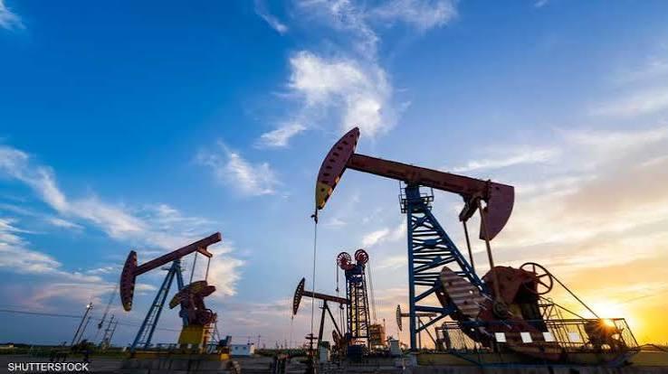 النفط يقفز 2.5% ليصل البرميل إلى 113 دولار