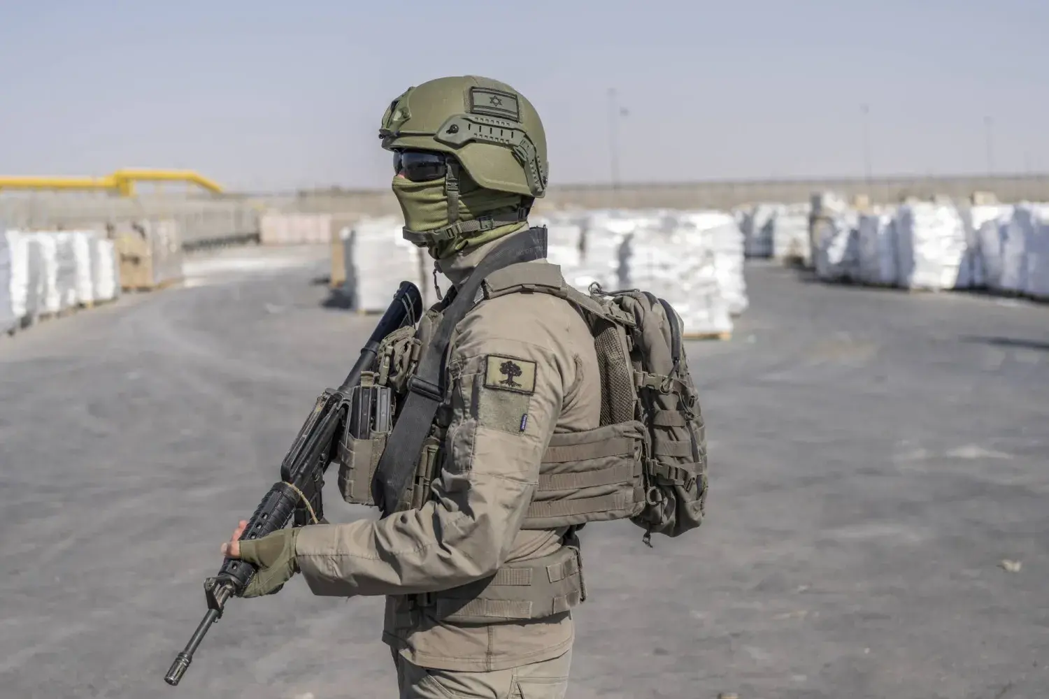 أول دولة عربية تُجري مباحثات لإرسال جنود إلى غزة