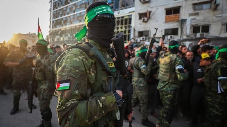 الإعلام العبري ينشر تقريرًا حول آلية استهداف "الشاباك" لعناصر حماس بغزة