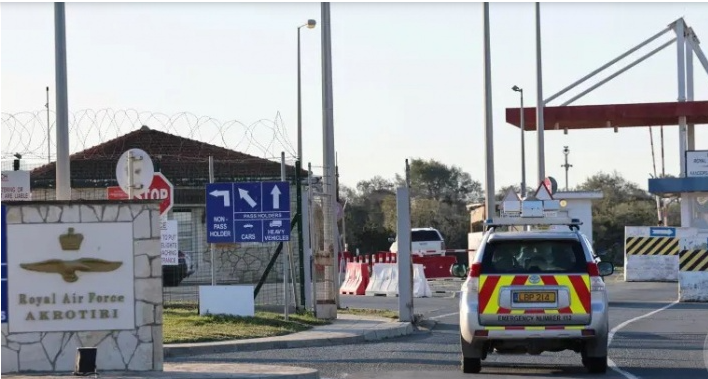 طائرة إيرانية مسيرة تصيب قاعدة بريطانية في قبرص