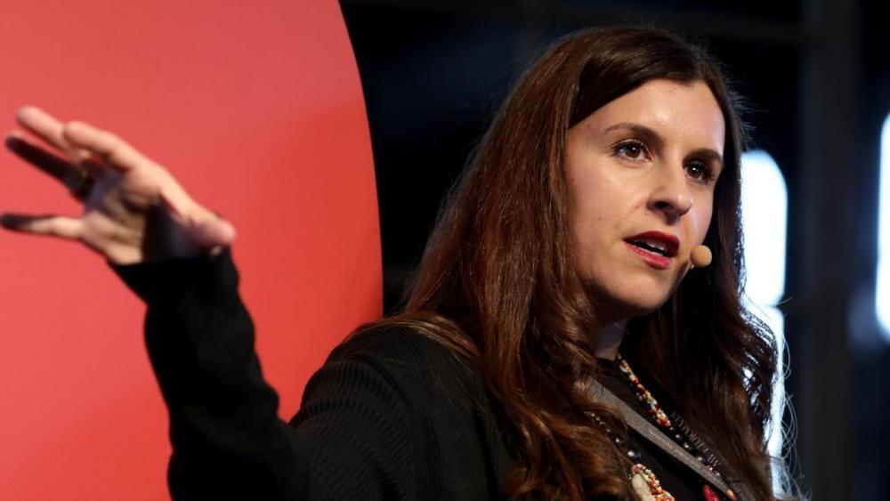 كُتاب يُقاطعون مهرجانًا ثقافيًا بأستراليا عقب استبعاده كاتبة فلسطينية