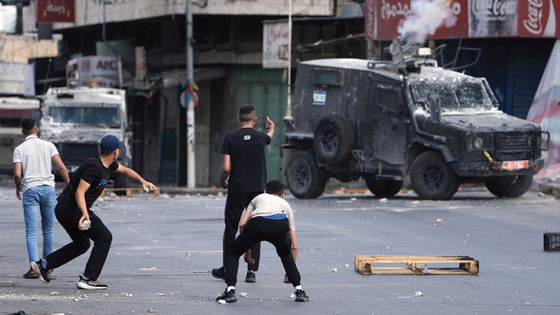 3 إصابات برصاص الاحتلال في البلدة القديمة وسط نابلس