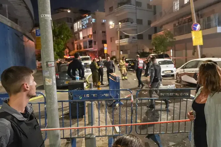 مصرع إسرائيلي وإصابة العشرات آخرين بانفجار في شمال فلسطين المحتلة